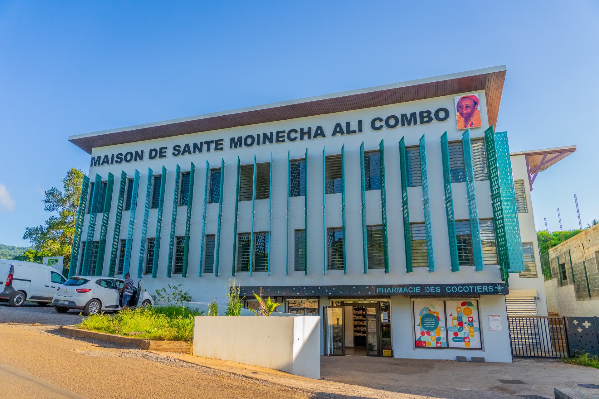 Maison de Santé Moinecha Ali Combo, où se trouve la Pharmacie des Cocotiers